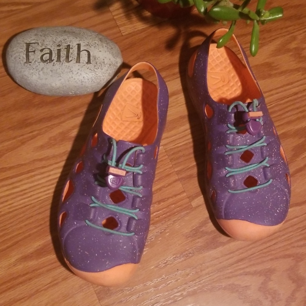 Keen shoes size 5